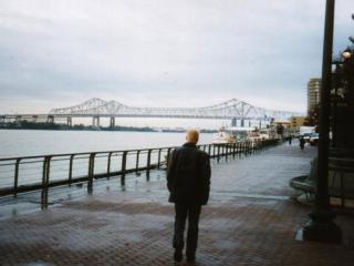 new_orleans_riverwalk